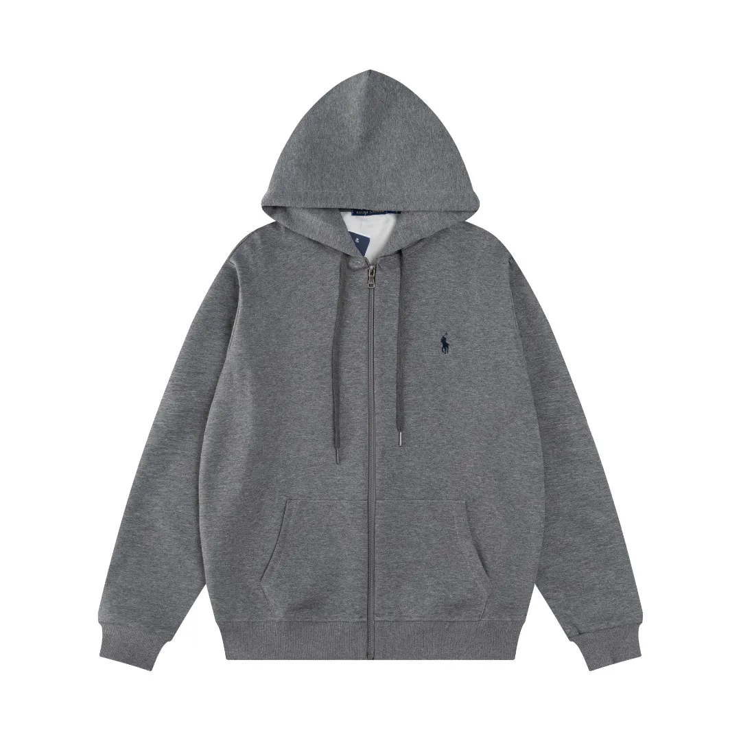 P236 #R95 Ralph Lauren/Ralph Lauren Twelve Color Pony🐎 Embroidered zipper cardigan jacket hooded sweatshirt This hooded sweatshirt is decorated with a simple style that represents Ralph Lauren. It is paired with a pony embroidery pattern, which is three-dimensional and full! The solid color fabric paired with exquisite embroidery instantly sets it off! Hooded sports design, loose and casual fit! The overall texture is very strong! Through the pictures, we can feel the thickness and texture of custom-woven and dyed threads. The workmanship is exquisite. They are shipped from major foreign trade factories. They are all made by masters with many years of experience. Everything is of high standards and requirements! Simple and versatile style ~ super delicate and soft, close to the body without being tied, all fabrics and accessories are original custom-made and of high quality! Perfectly reflects the brand’s sense of superiority! Standard cut, comfortable stretch, unrestricted movement! Highly practical, high-end and classy! Versatile style ~ can be paired with jeans or jogging pants. Ideal for transitioning from your morning commute to weekend events!  Color: Black with red label Black with white label Khaki Navy blue with red label Navy blue with white label White Light gray Dark gray Burgundy Army green Light blue Pink Size: S M L